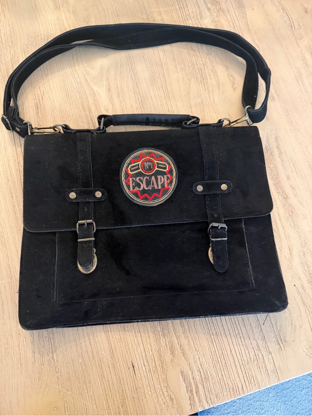 Super Rare British vintage ESCAPE Black Suede leather crossbody Messenger Bag